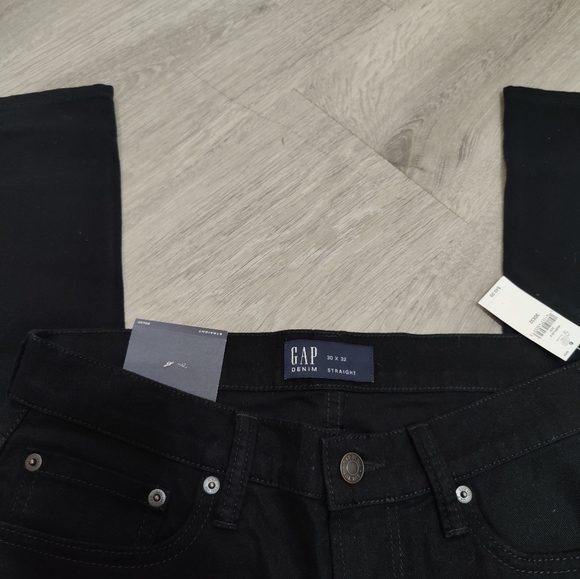 NWT GAP Denim Men's Straight Light Weight Jeans - Picture 3 of 4